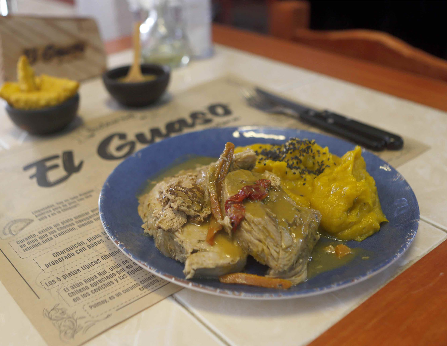 “Auténtica comida chilena democrática: Versiones tradicional, veganas y vegetarianas”